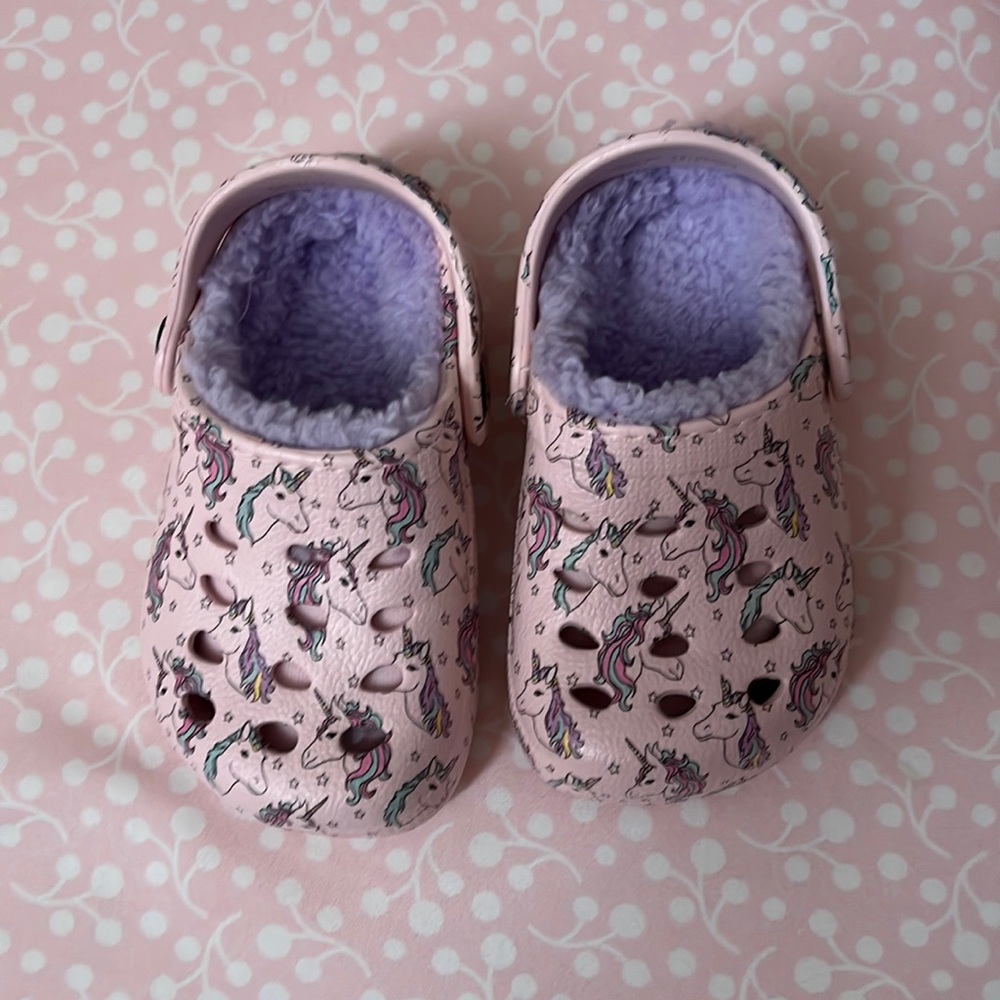 Toddler Girl Insulated Crocs